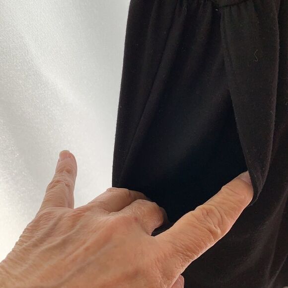 M Fasis XL Romper with embroidery detail around the neck/front. - Picture 5 of 13